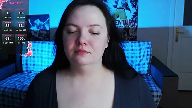 Snapshot of EmillyBones chatting on April 2026 07:49:01 PM EmillyBones online show from April 2026 07:49:01 PM