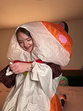 Snapshot of -Meowy- chatting on February 2026 01:39:02 AM -Meowy- online show from February 2026 01:39:02 AM