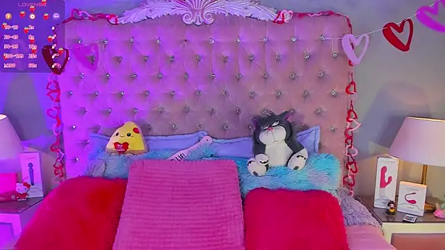 LindaWz  online show from February 2026 04:41:02 AM