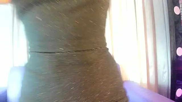 Zairaa Fox online show from October 2025 07:14:01 PM