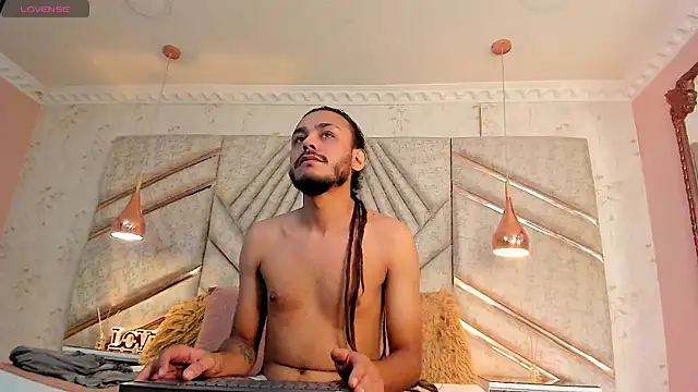 Snapshot of Boss_Domiinator chatting on September 2025 03:18:02 AM Boss Domiinator online show from September 2025 03:18:02 AM