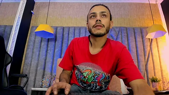 Snapshot of Boss_Domiinator chatting on October 2025 03:31:02 AM Boss Domiinator online show from October 2025 03:31:02 AM