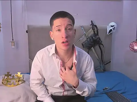 HunterHeat  online show from October 2025 11:53:02 AM