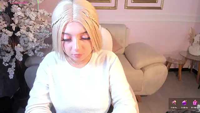 AnaVelvett online show from September 2025 07:47:01 PM