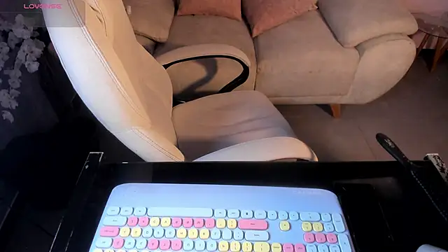 AnaVelvett online show from September 2025 07:36:02 PM