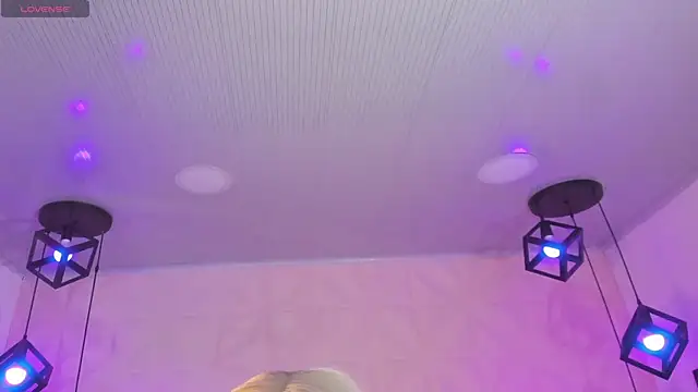 AnaVelvett online show from October 2025 07:03:01 PM