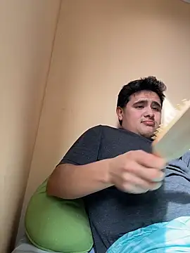 whitsblack online show from November 2025 08:36:02 PM