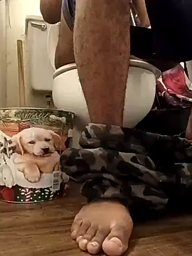 Snapshot of moneybaggtj chatting on April 2026 03:39:02 PM moneybaggtj online show from April 2026 03:39:02 PM