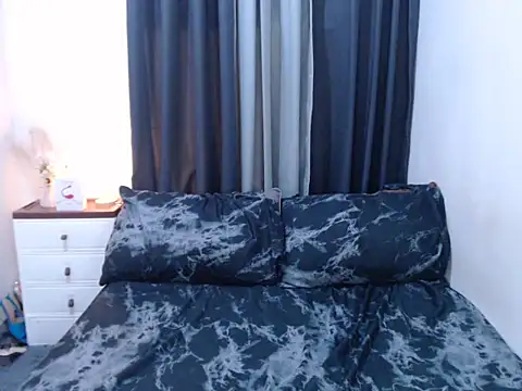 Snapshot of AngelHille chatting on September 2025 03:44:01 PM AngelHille online show from September 2025 03:44:01 PM