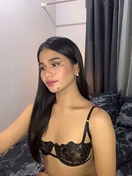 Snapshot of AngelHille chatting on September 2025 02:10:01 PM AngelHille online show from September 2025 02:10:01 PM