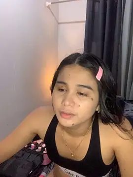 Snapshot of AngelHille chatting on October 2025 04:56:02 AM AngelHille online show from October 2025 04:56:02 AM