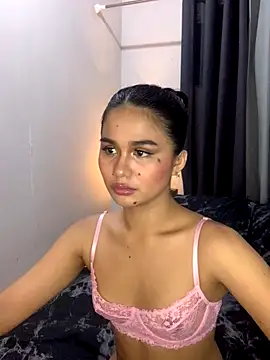 Snapshot of AngelHille chatting on October 2025 04:19:01 PM AngelHille online show from October 2025 04:19:01 PM