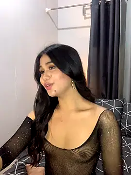 Snapshot of AngelHille chatting on November 2025 05:58:02 PM AngelHille online show from November 2025 05:58:02 PM