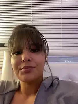 Prettygirl6070 online show from October 2025 03:53:02 AM