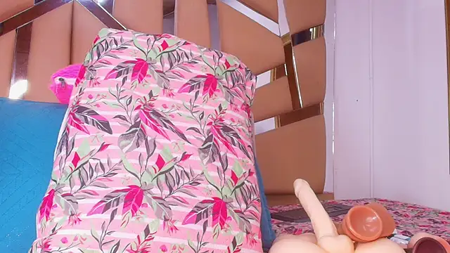 sweegirl69 online show from September 2025 11:53:02 AM