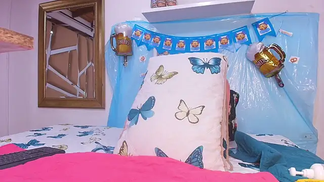 sweegirl69 online show from September 2025 11:59:02 AM