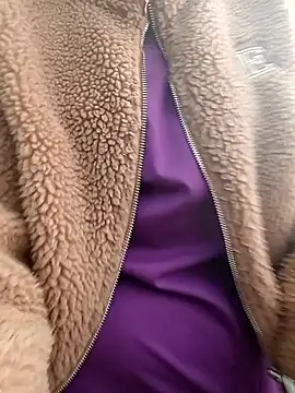 Madisson-04  online show from April 2026 03:05:01 PM