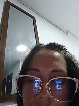 MiaForever1 online show from June 2026 10:58:02 PM