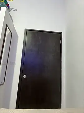 Snapshot of Danimiles chatting on February 2026 05:55:02 AM Danimiles online show from February 2026 05:55:02 AM