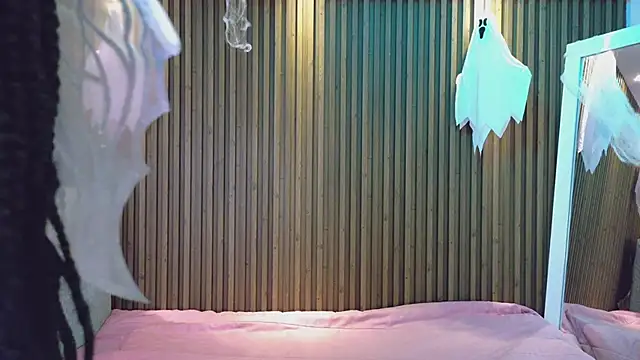 AlanaWalker9 online show from October 2025 04:02:02 AM