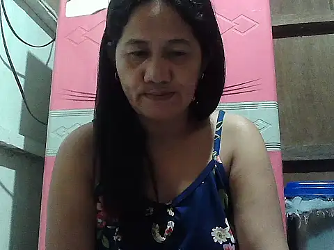 Snapshot of hotmama_063 chatting on September 2025 08:47:02 PM hotmama 063 online show from September 2025 08:47:02 PM