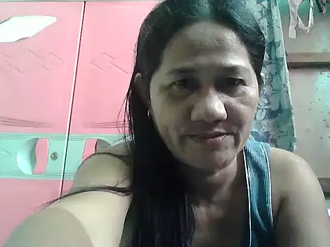 Snapshot of hotmama_063 chatting on October 2025 03:57:01 AM hotmama 063 online show from October 2025 03:57:01 AM