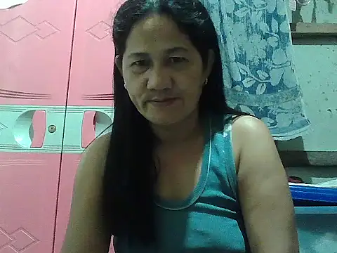 Snapshot of hotmama_063 chatting on October 2025 09:33:01 PM hotmama 063 online show from October 2025 09:33:01 PM