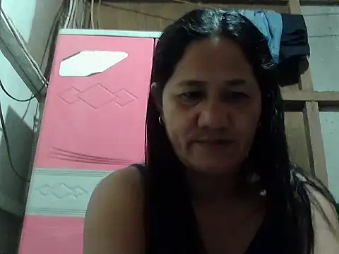 Snapshot of hotmama_063 chatting on October 2025 07:58:01 PM hotmama 063 online show from October 2025 07:58:01 PM
