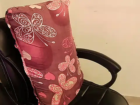 Snapshot of alia_rahil chatting on April 2026 04:21:02 AM alia rahil online show from April 2026 04:21:02 AM