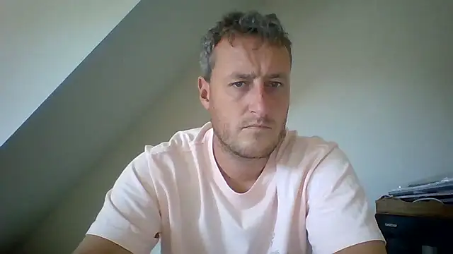 Snapshot of Londonlad818 chatting on August 2026 11:46:01 AM Londonlad818 online show from August 2026 11:46:01 AM