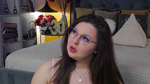 Mia Swano online show from January 2026 01:32:01 AM