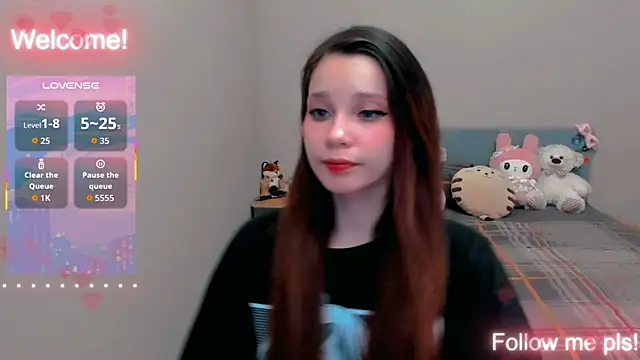 Kitten Alissa online show from April 2026 07:19:01 PM