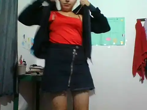 Snapshot of _Romilly_ chatting on October 2025 03:31:02 AM Romilly online show from October 2025 03:31:02 AM