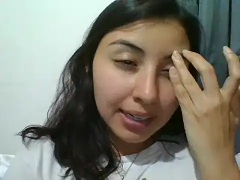 Snapshot of _Romilly_ chatting on November 2025 03:53:02 AM Romilly online show from November 2025 03:53:02 AM