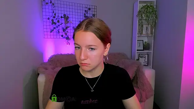 Snapshot of benny_duglas chatting on September 2025 09:11:02 AM benny duglas online show from September 2025 09:11:02 AM