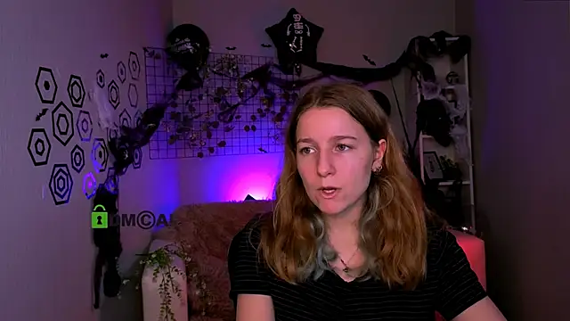 Snapshot of benny_duglas chatting on October 2025 12:12:02 PM benny duglas online show from October 2025 12:12:02 PM