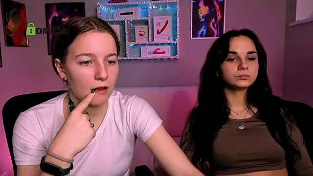 Snapshot of benny_duglas chatting on December 2025 12:43:02 PM benny duglas online show from December 2025 12:43:02 PM