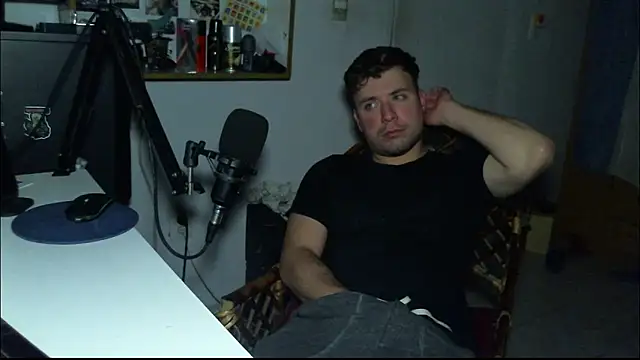 Snapshot of ferrari1996 chatting on September 2025 06:13:01 AM ferrari1996 online show from September 2025 06:13:01 AM