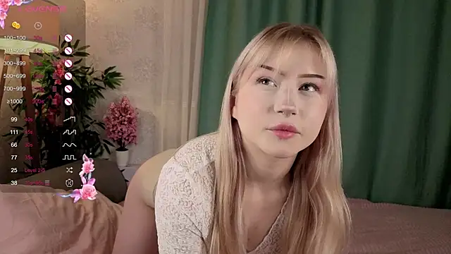 AudieKaemmerer online show from October 2025 04:37:02 PM