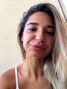 ItalianGirl online show from September 2025 08:37:02 AM