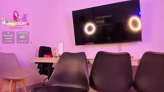 CannelaSmith online show from December 2025 07:42:02 PM