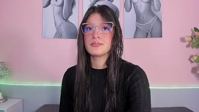Snapshot of Stefany_gonzales_ chatting on May 2026 12:24:01 PM Stefany gonzales online show from May 2026 12:24:01 PM
