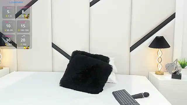 XimenaCosta online show from May 2026 12:24:01 PM