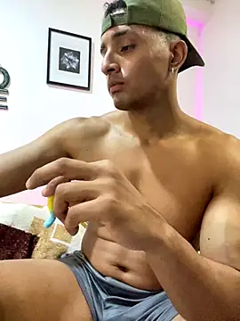 Snapshot of Smith_Fitness chatting on October 2025 04:25:02 AM Smith Fitness online show from October 2025 04:25:02 AM