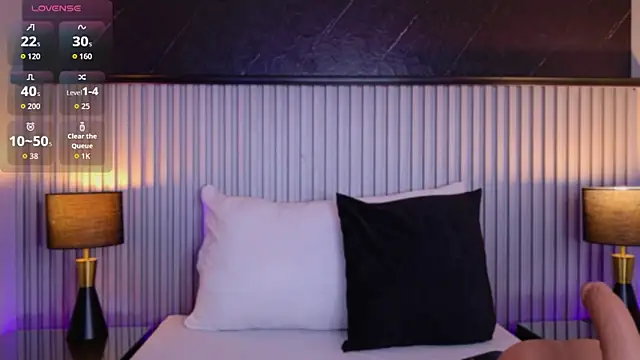 Meganreed  online show from May 2026 10:36:01 PM