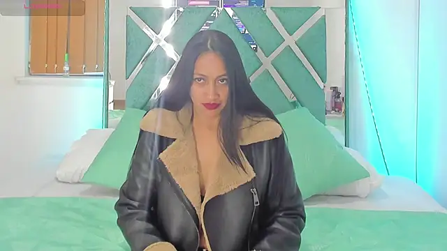 Anthonellacandy online show from October 2025 07:12:01 PM