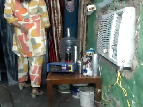 Snapshot of DearKimmi chatting on December 2024 04:49:02 PM DearKimmi online show from December 2024 04:49:02 PM