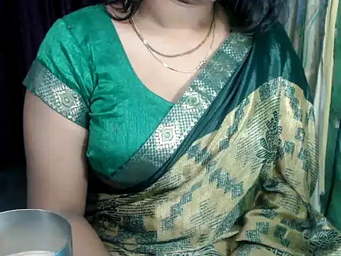 Snapshot of DearKimmi chatting on December 2024 05:30:01 PM DearKimmi online show from December 2024 05:30:01 PM