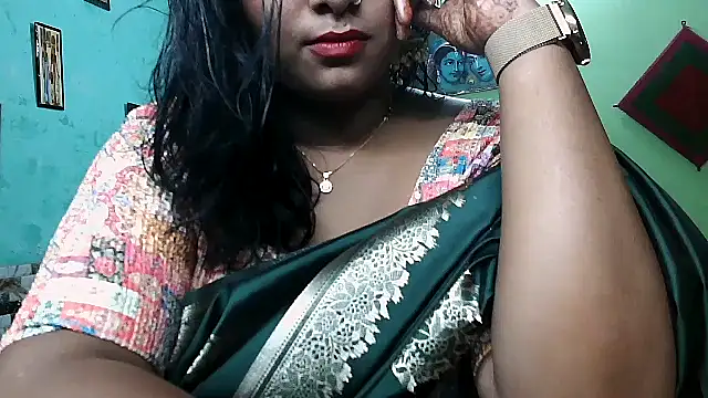 Snapshot of DearKimmi chatting on October 2025 05:24:02 PM DearKimmi online show from October 2025 05:24:02 PM