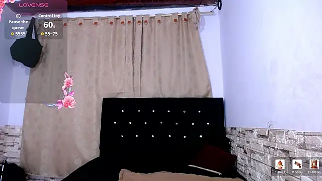 Snapshot of DaraKat18 chatting on February 2026 11:14:02 PM DaraKat18 online show from February 2026 11:14:02 PM